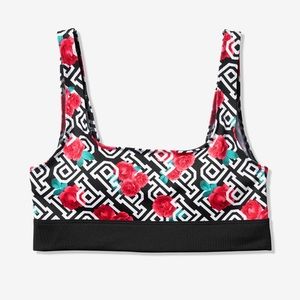 VS Pink Ultimate Scoop Neck Sports Bra L